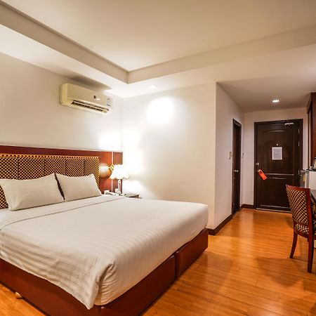 Jomtien Hisotel Luaran gambar