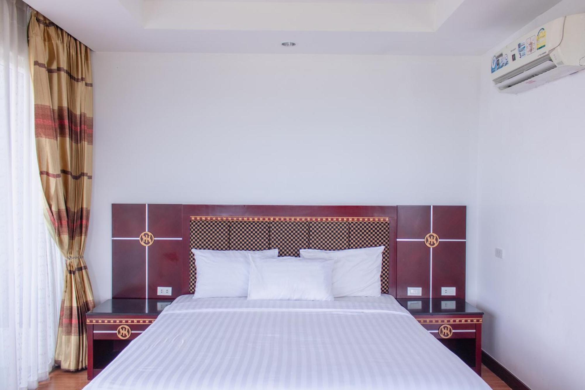 Jomtien Hisotel Luaran gambar