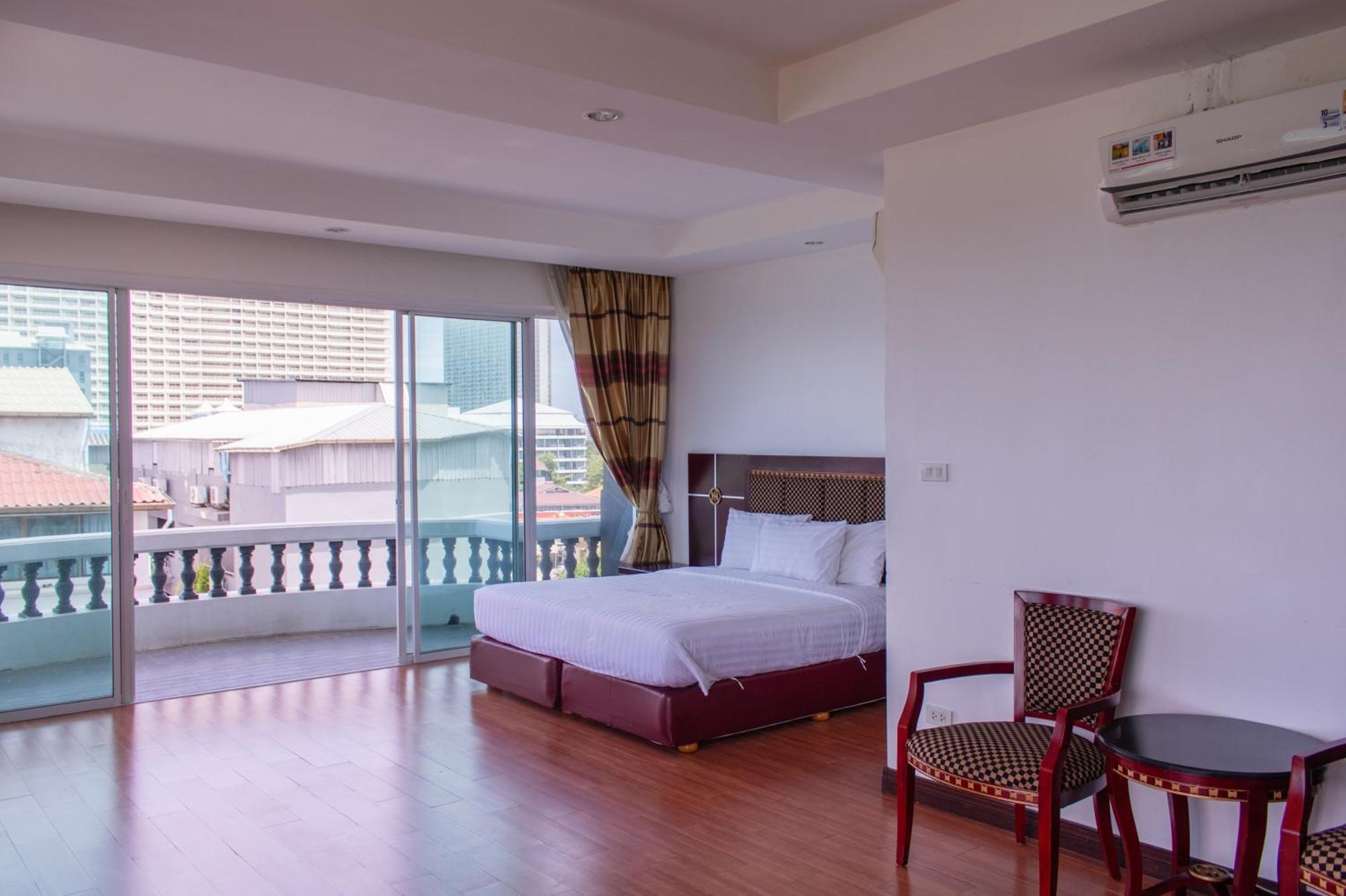 Jomtien Hisotel Luaran gambar