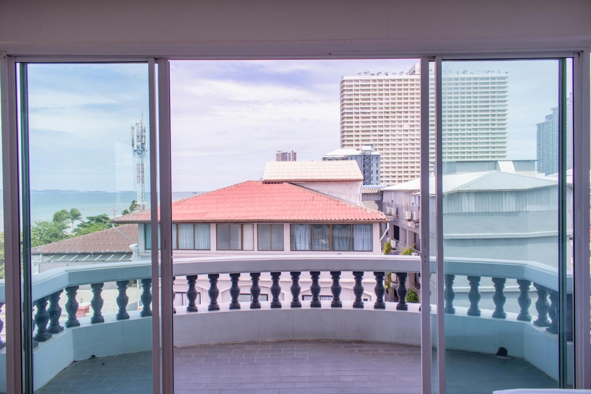 Jomtien Hisotel Luaran gambar