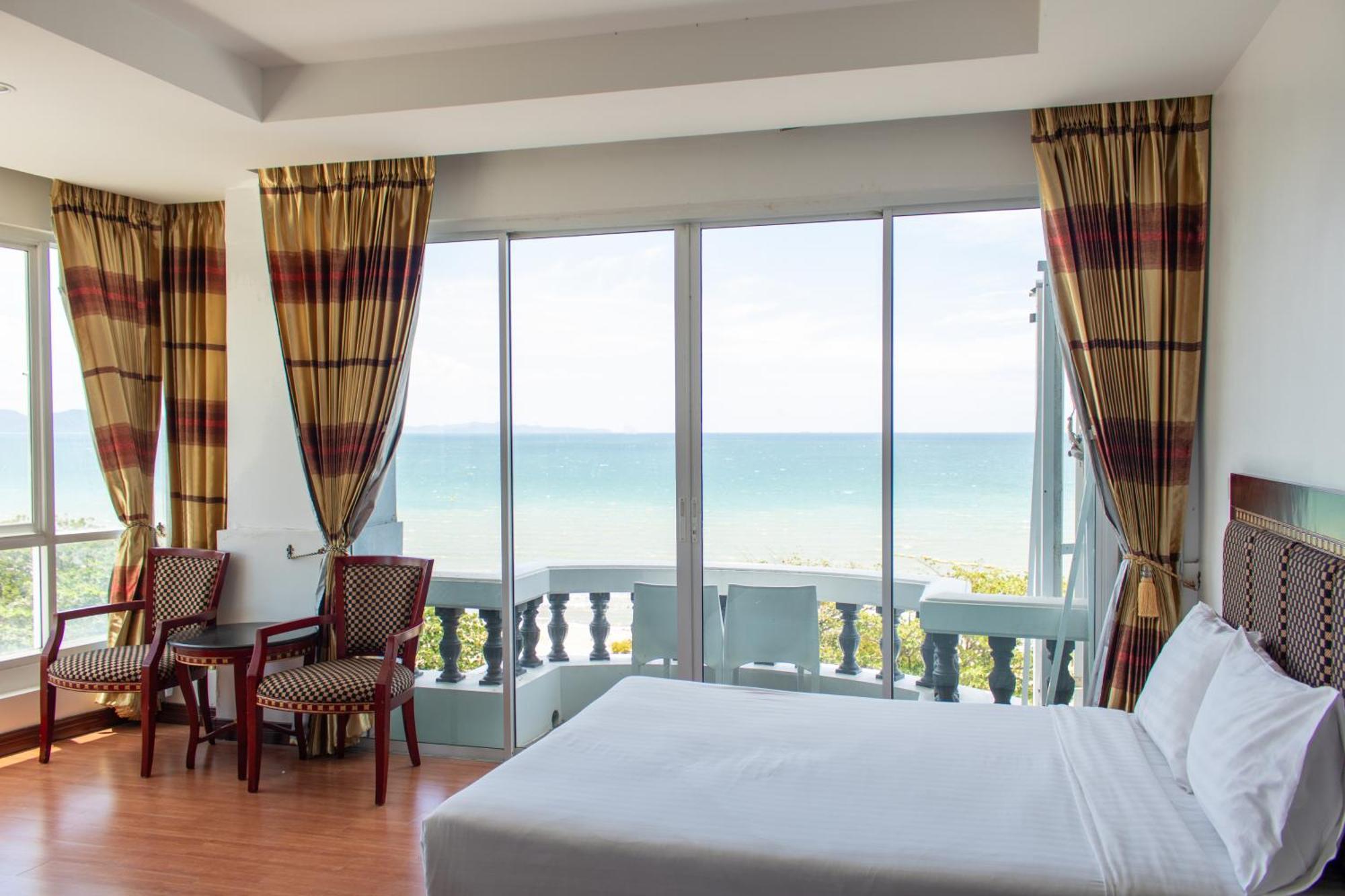 Jomtien Hisotel Luaran gambar