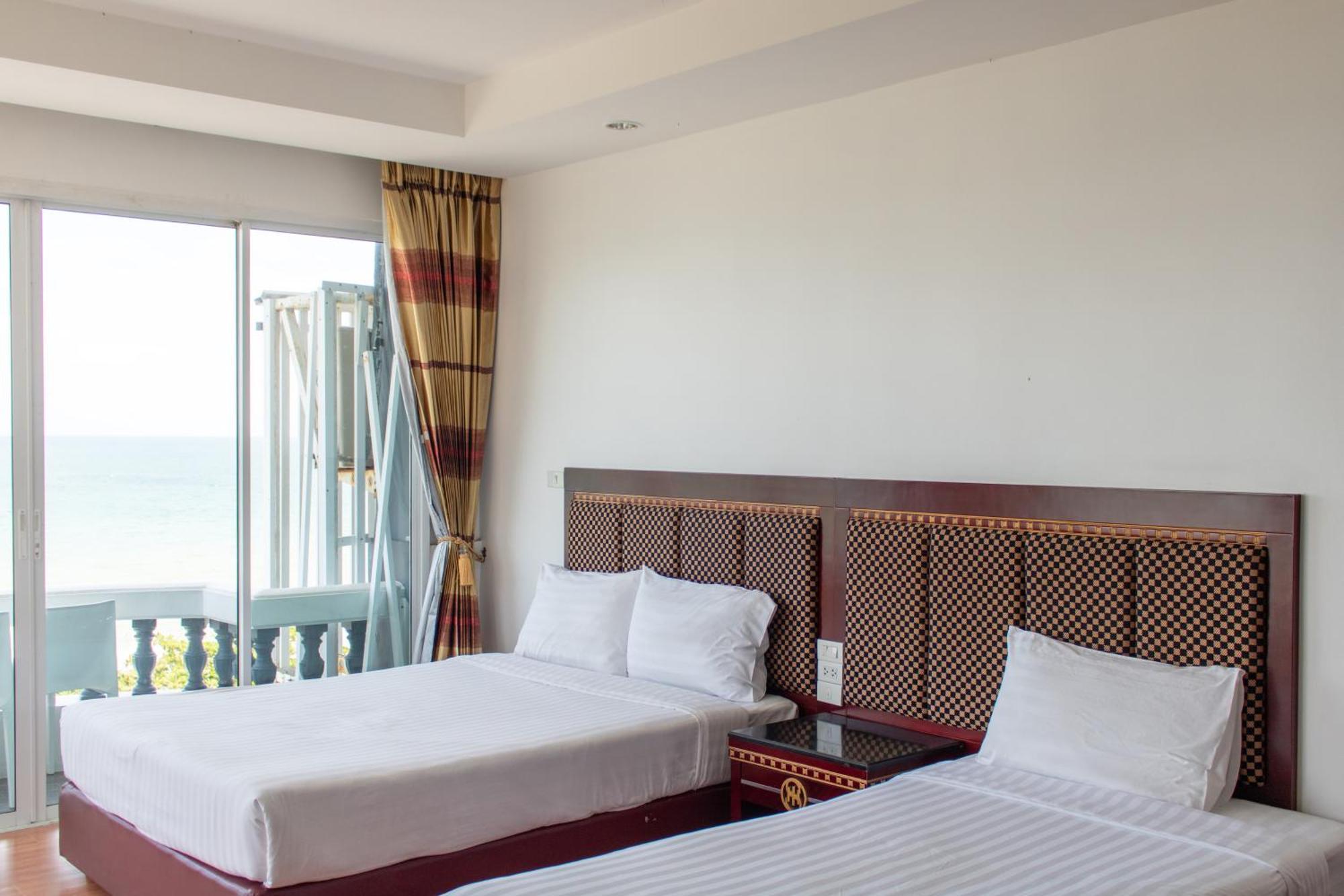 Jomtien Hisotel Luaran gambar