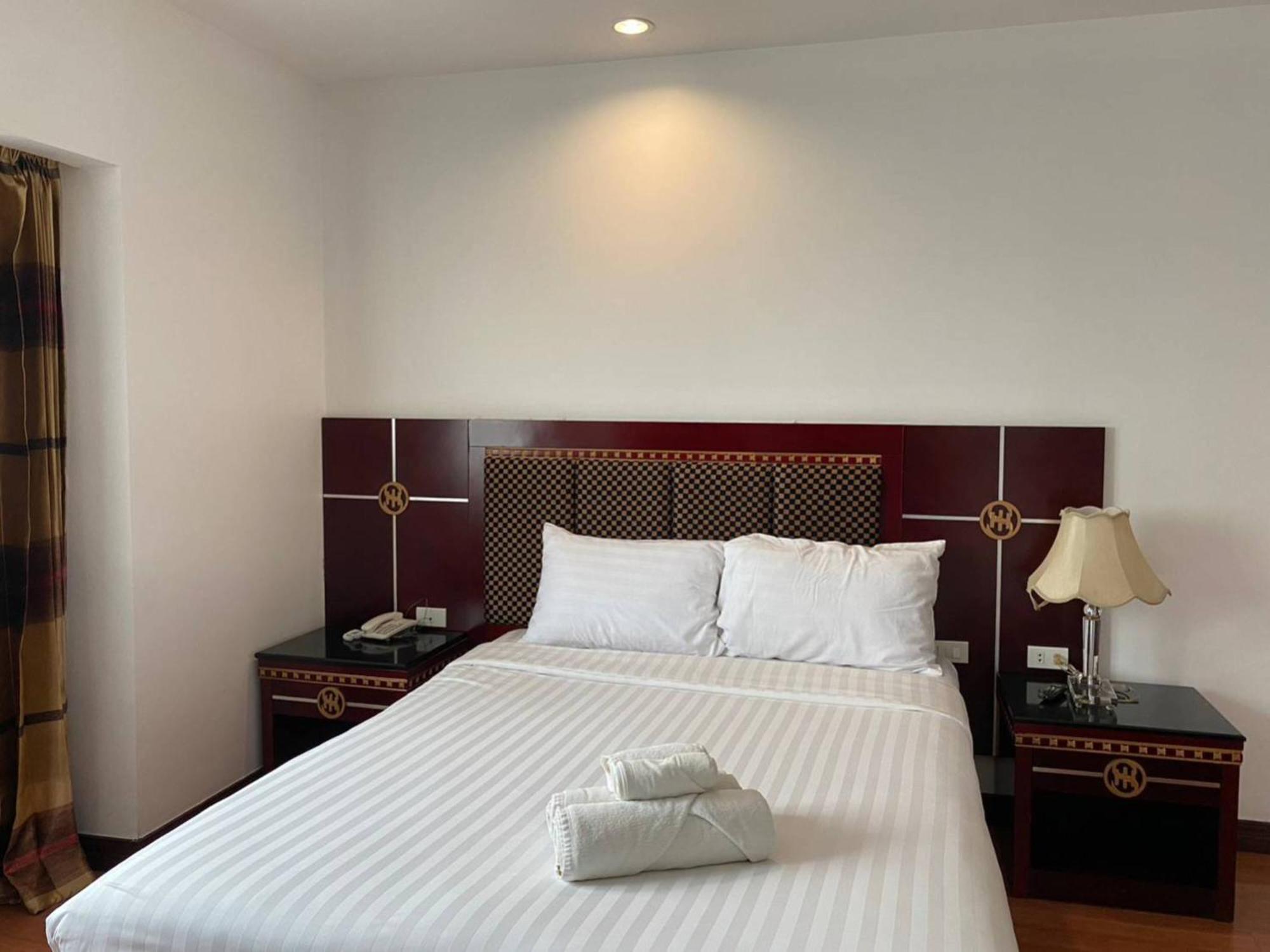 Jomtien Hisotel Luaran gambar