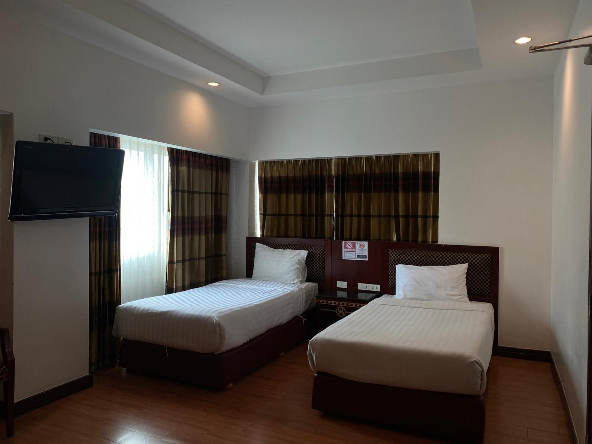 Jomtien Hisotel Luaran gambar