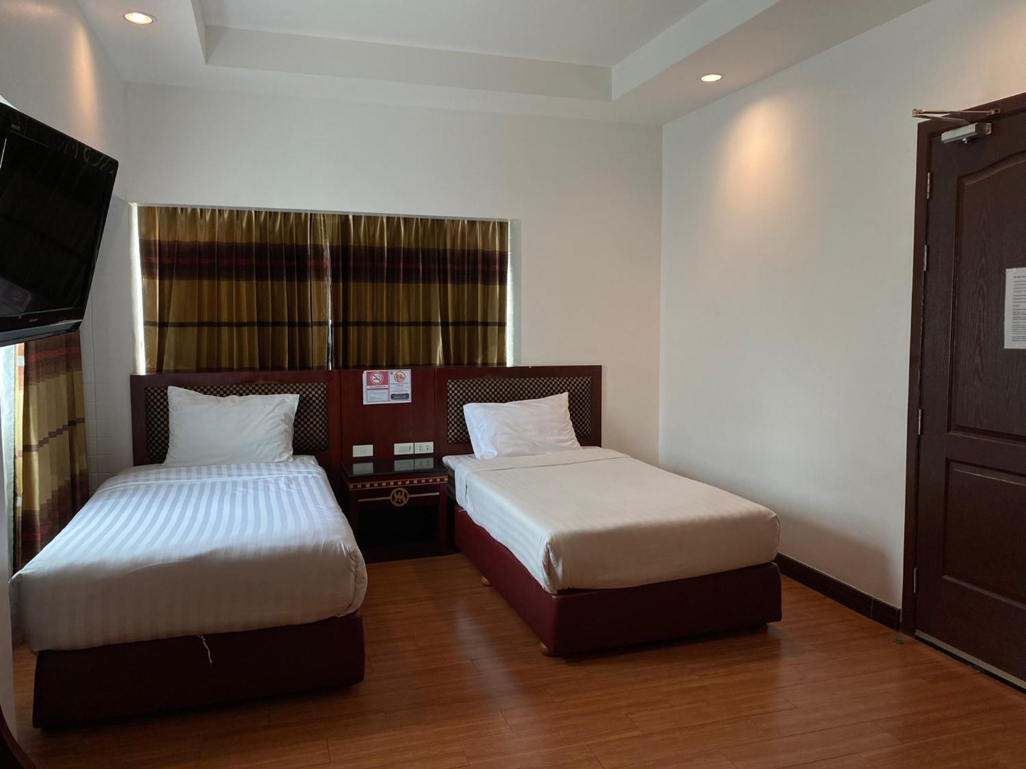 Jomtien Hisotel Luaran gambar