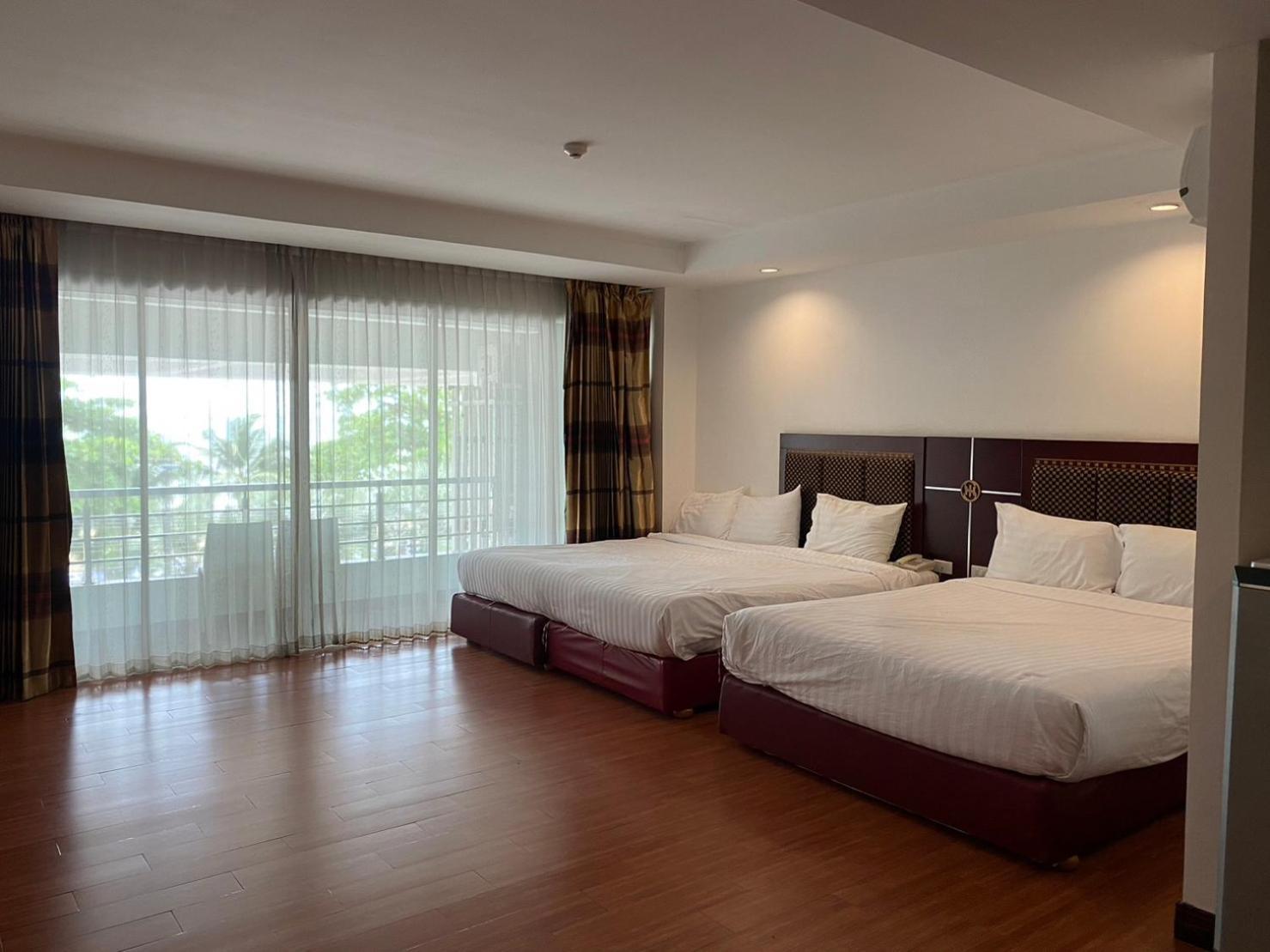 Jomtien Hisotel Luaran gambar