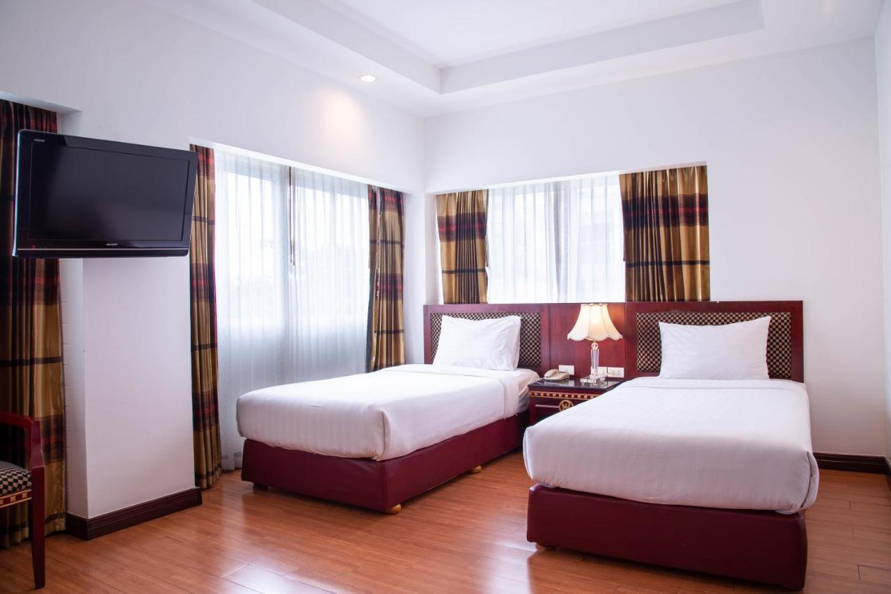 Jomtien Hisotel Luaran gambar